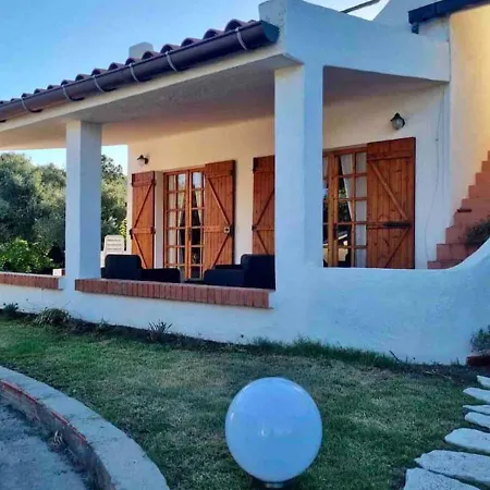 Casa vacanze With Private Pool Near The And Pula