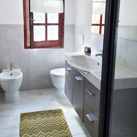 With Private Pool Near The And Pula Tatil Evi